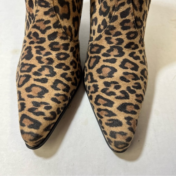 Franco Sarto Leopard Animal Print Pointed Toe Ankle Boots SZ 9M Faux Suede Vegan - Picture 4 of 11